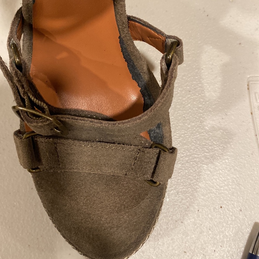 Saks Fifth Avenue Wedges - size 5.5 - Picture 10 of 11